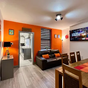 St Michael's House - Great For Contractors Or Family Holidays Holiday home Nottingham